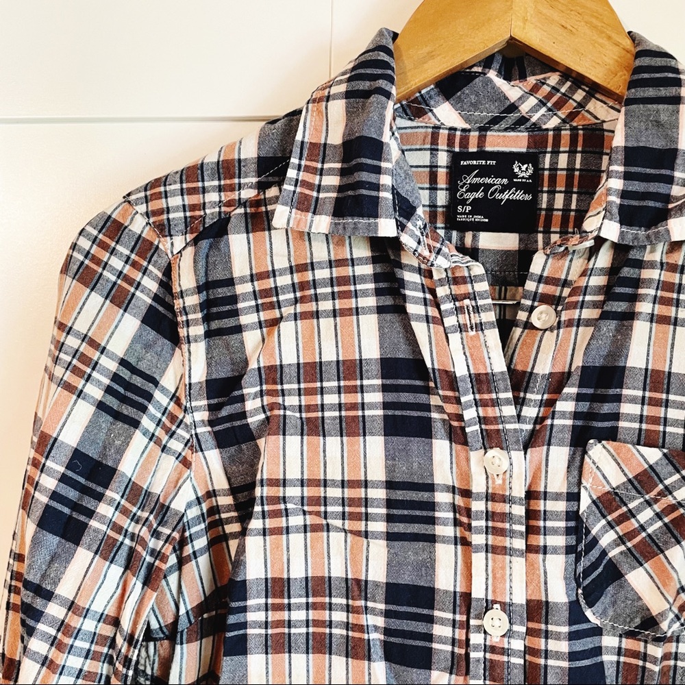 AMERICAN EAGLE plaid button down - Picture 2 of 4